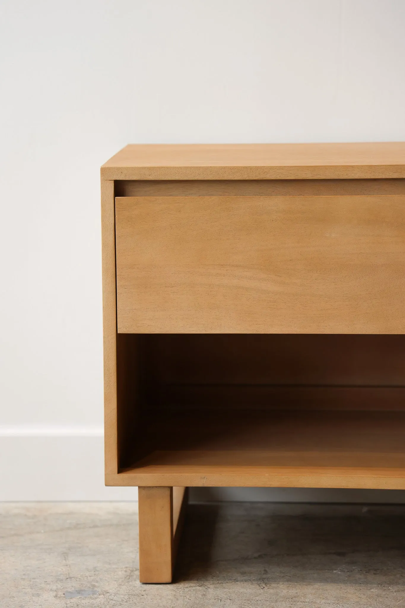Oslo Nightstand