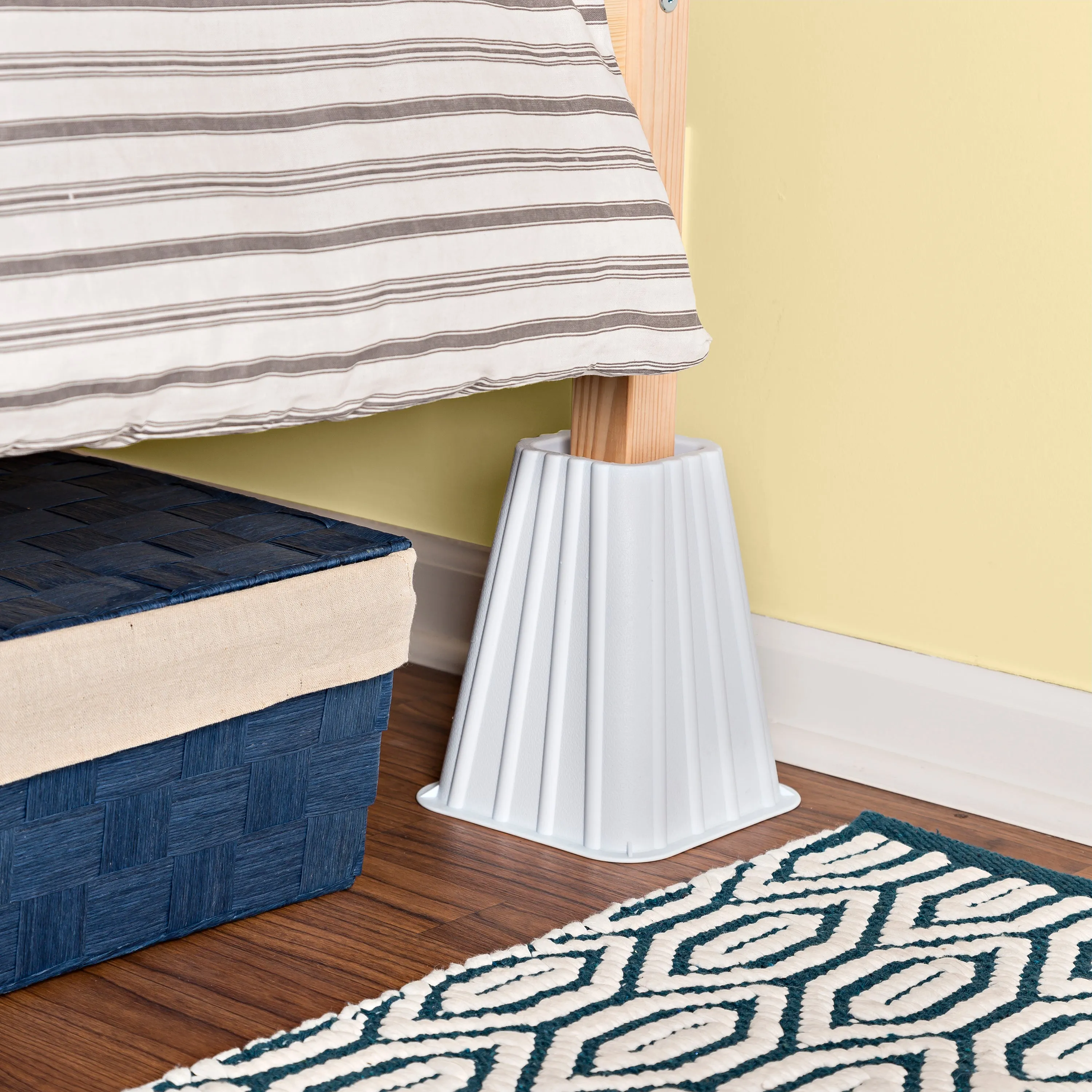 White 8-Inch Square Bed Risers (Set of 4)